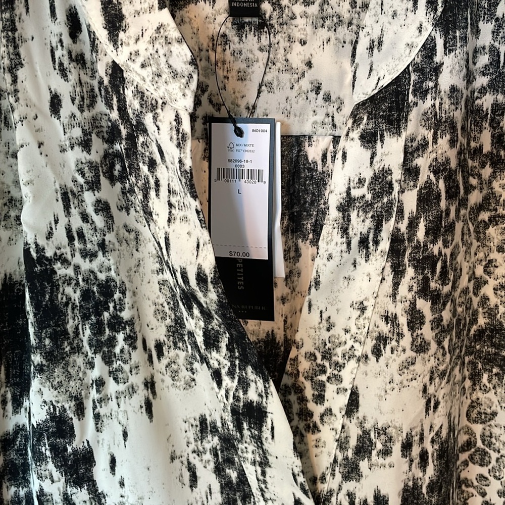 Banana Republic Factory Animal Print Blouse Size L - Picture 8 of 8